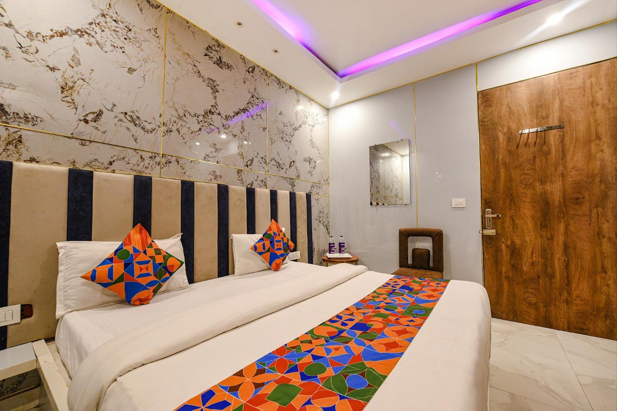 Fabhotel The Dreams Kharar Exterior photo